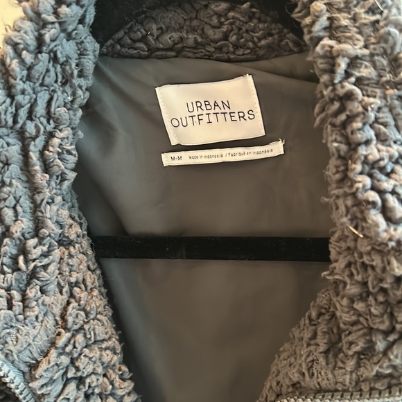 Urban Outfitters Willow Fuzzy Drawstring Jacket - Picture 2 of 3